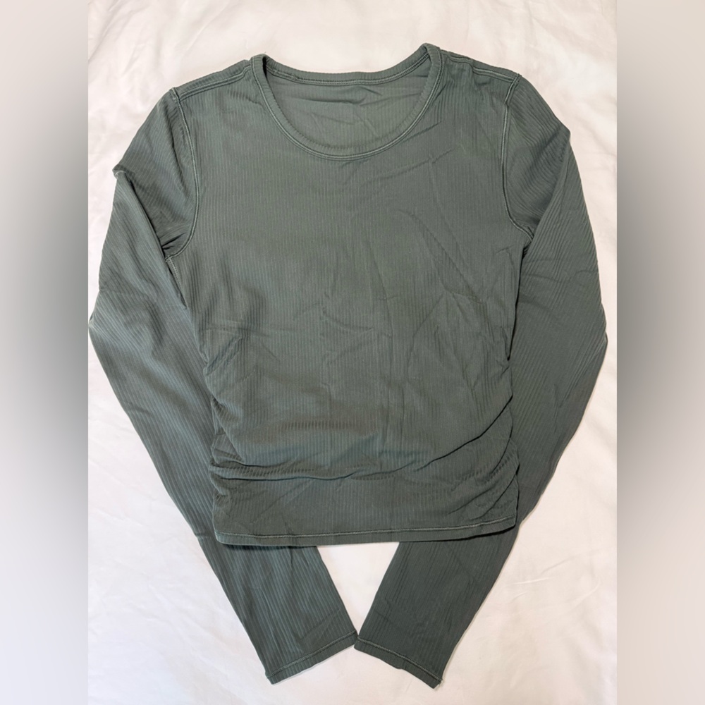 Lululemon Cropped Long Sleeve with rear twist detail- Size 4, Olive